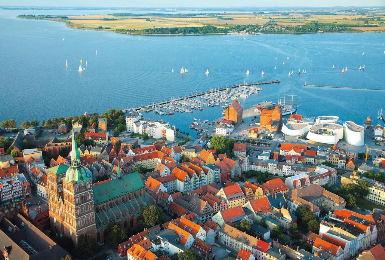 Ferienwohnung in Villa Stralsund Exterior foto